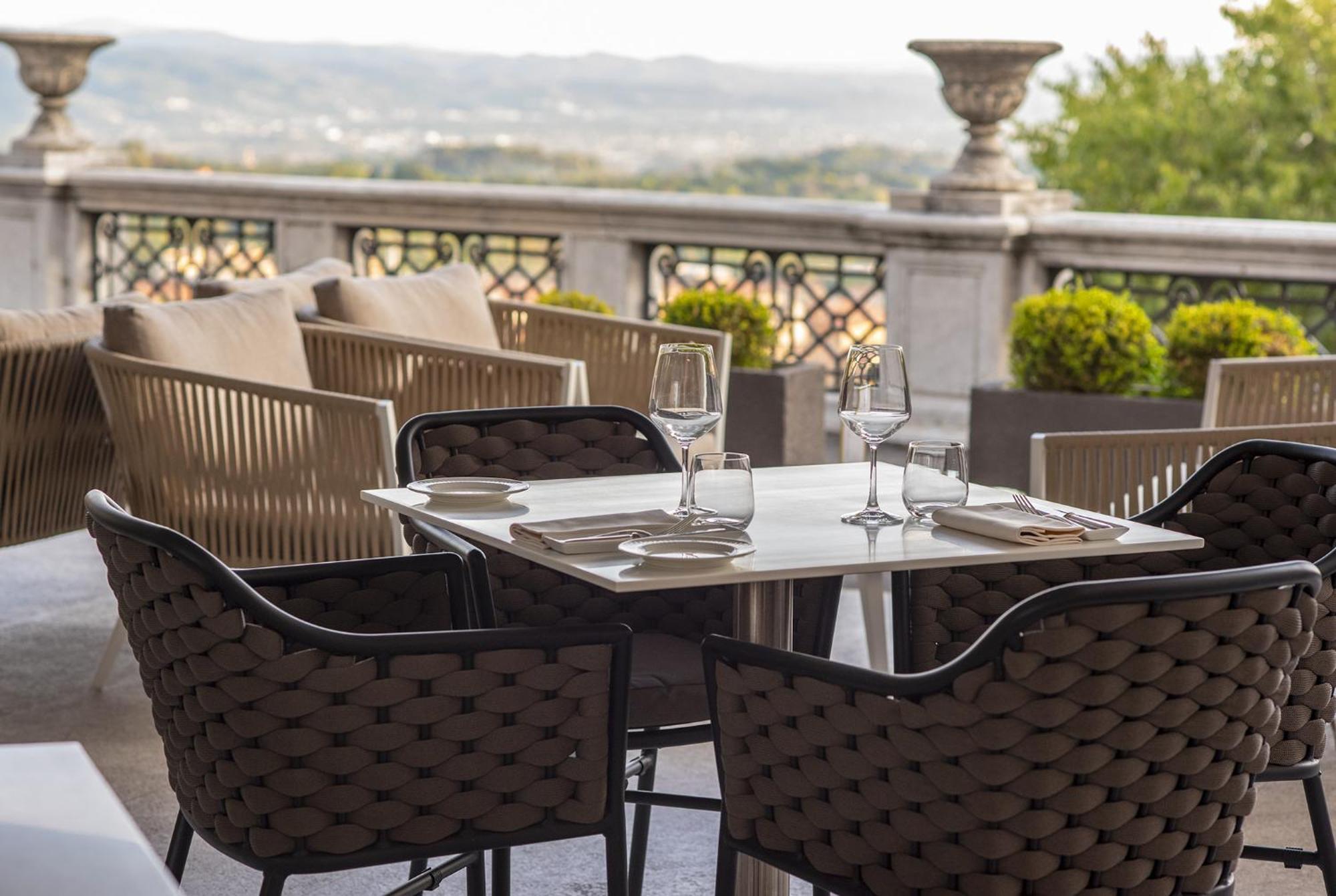 Sina Brufani Hotel Перуджа Екстериор снимка The Terrace