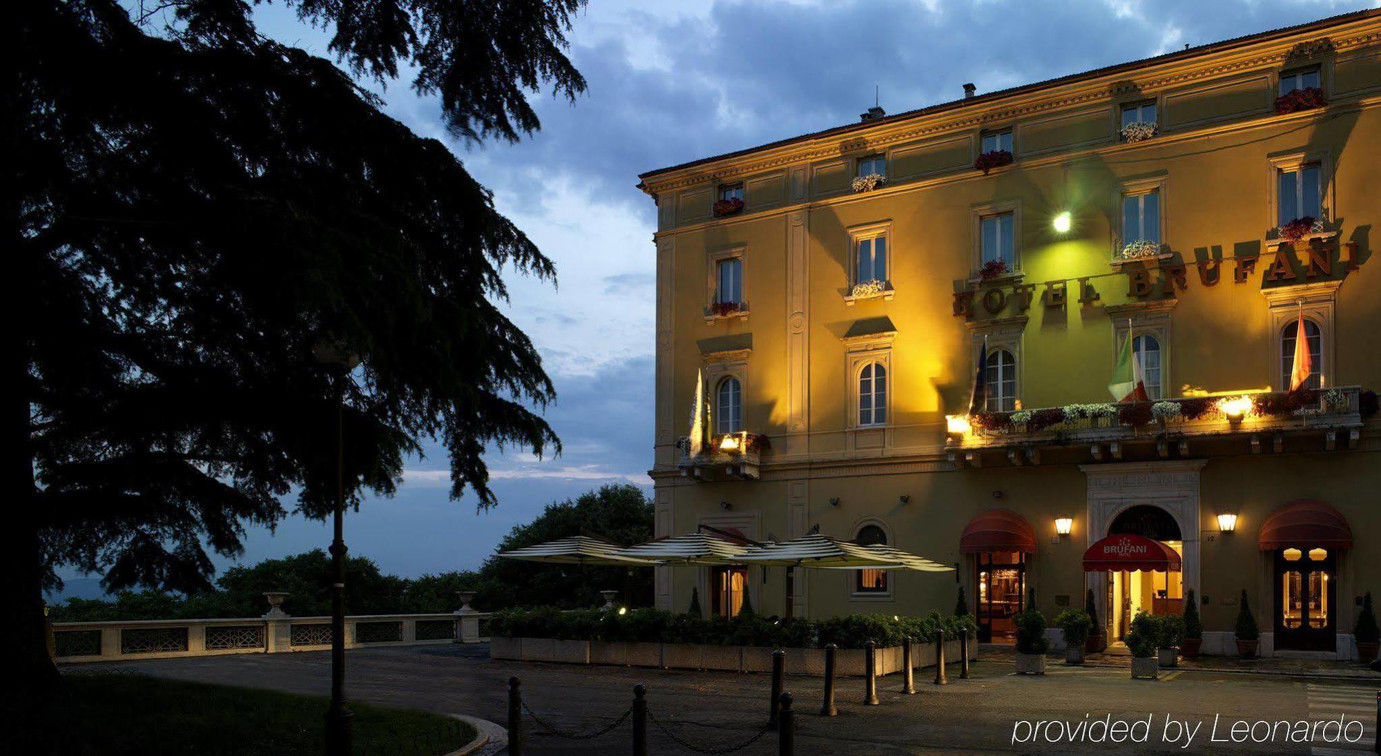 Sina Brufani Hotel Перуджа Екстериор снимка The restaurant